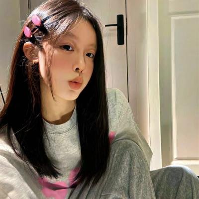 美丽女孩 海报